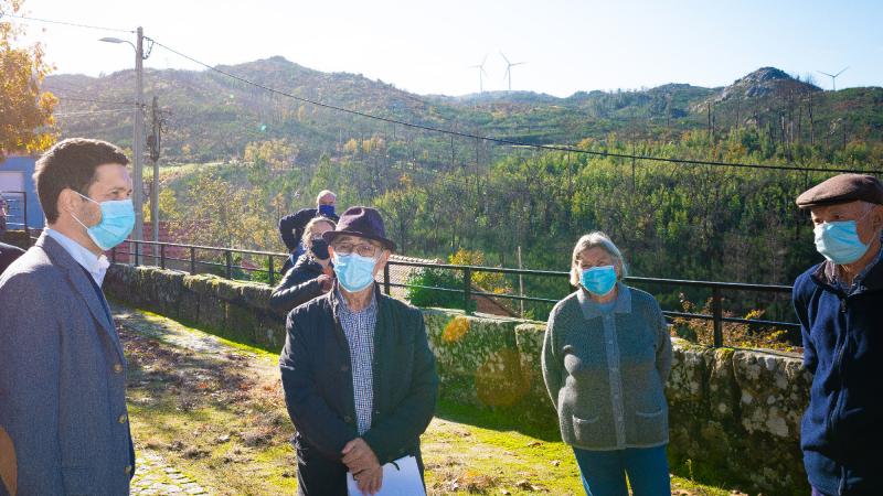 Contacto com a população da Aldeia de Vermilhas