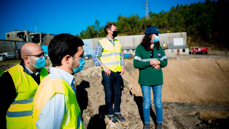 Visita à obra de remoção de resíduos perigosos de São Pedro da Cova