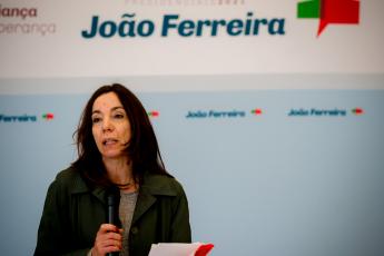 Sessão de entrega da lista de apoiantes membros de ORT do sector dos transportes e comunicações