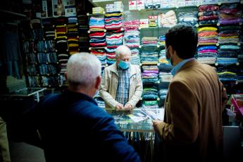 Contacto com comerciantes em Alcácer do Sal