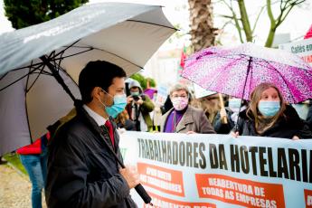 Manifestação dos trabalhadores da restauração, hotelaria e similares em frente ao Ministério do Trabalho, Lisboa