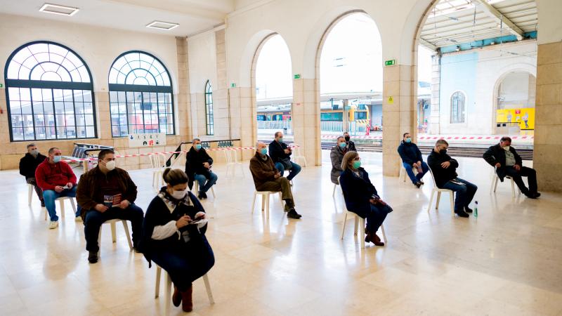 Sessão de entrega da lista de apoiantes membros de ORT do sector dos transportes e comunicações