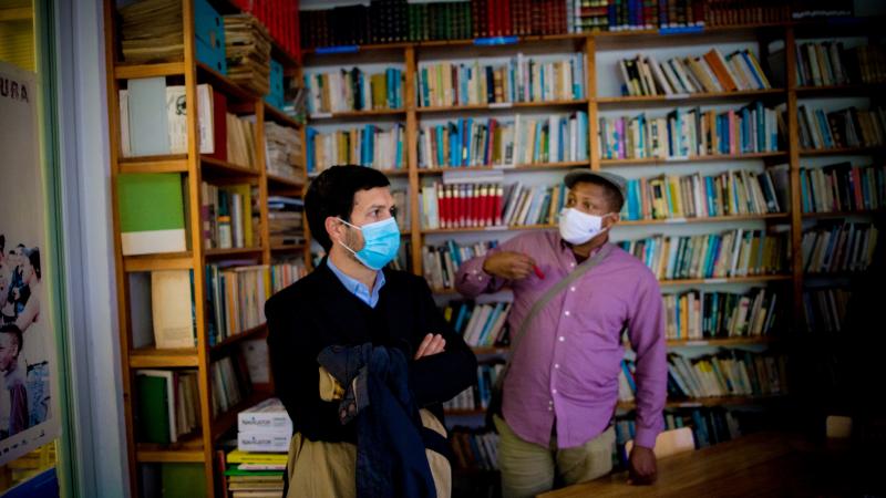 Visita e encontro na Associação Moinho da Juventude, Cova da Moura, Amadora