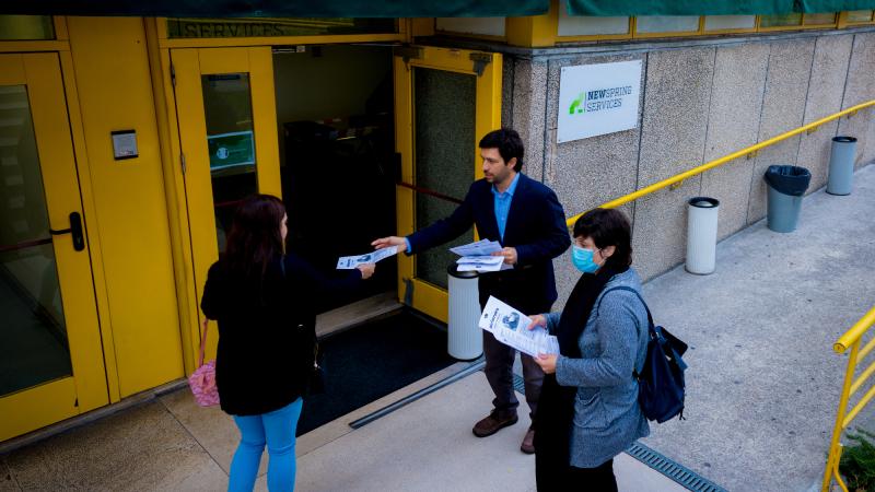 Contacto com trabalhadores Call Center da Fidelidade, Évora