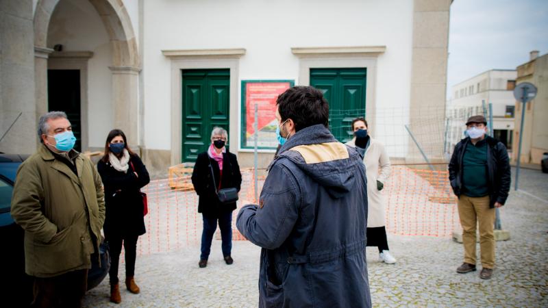 Cumprimentos ao CENDREV, Évora