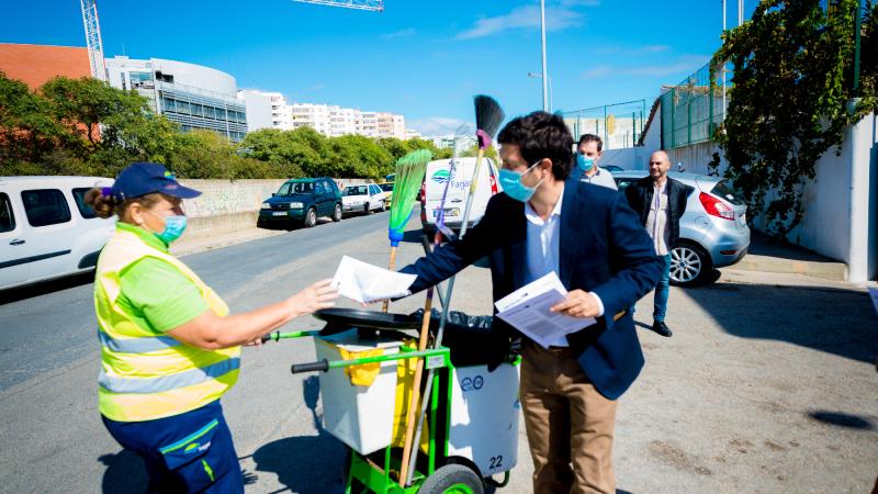 Contacto com os trabalhadores da FAGAR, empresa municipal de águas e resíduos de Faro, Horta da Areia