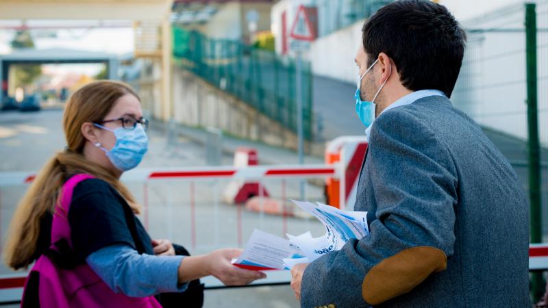 Contacto com trabalhadores da PSA