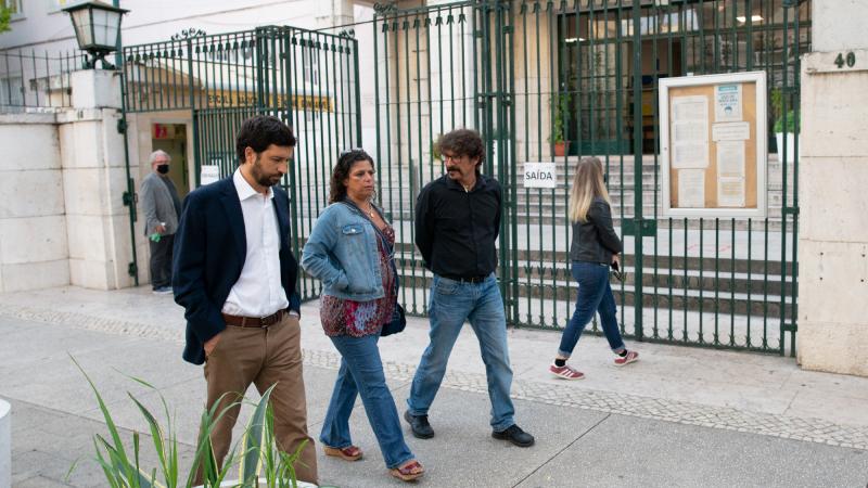 Regresso ao ensino presencial. Ouvir as famílias