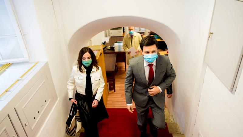 Entrega processo de candidatura no Tribunal Constitucional, Lisboa