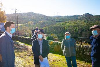 Contacto com a população da Aldeia de Vermilhas