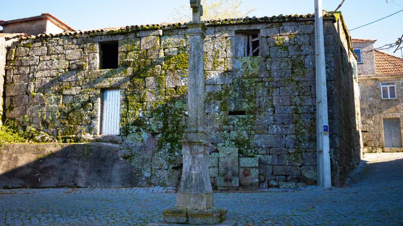 Contacto com a população da Aldeia de Vermilhas