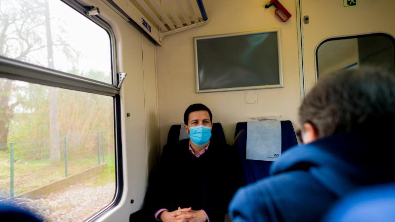 Deslocação no comboio que liga o Bombarral às Caldas da Rainha