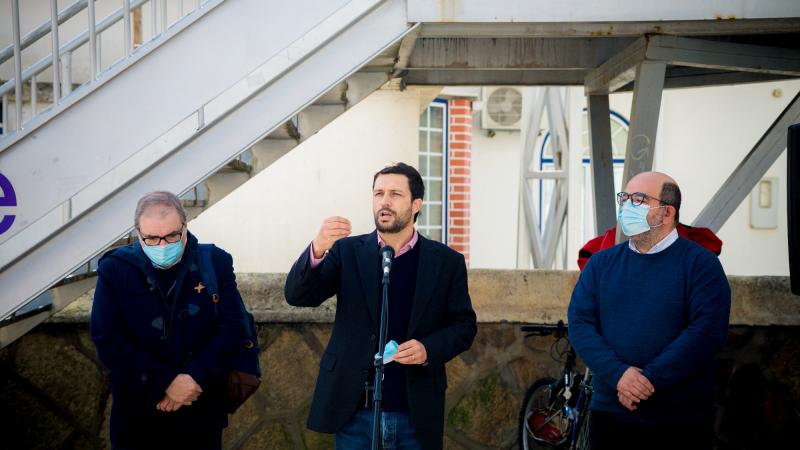 Deslocação no comboio que liga o Bombarral às Caldas da Rainha